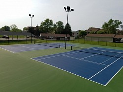 2 tennis courts